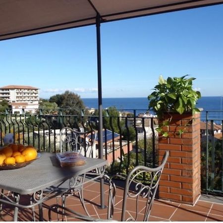 La Magnolia Apartamento Aci Trezza Exterior foto